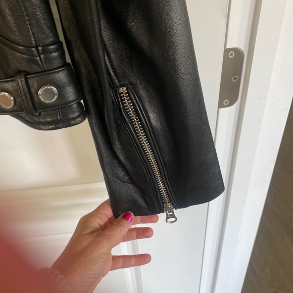 Black Leather Moto Style Jacket - Picture 4 of 11